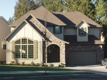 photo of garage side of completed Avocet home plan